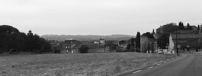 L'entrée du village de Lagnes. Vaucluse